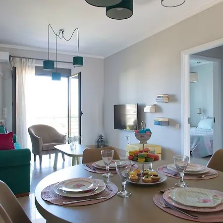 Destinesia Luxury Apt With Balcony,4min From The Sea * Xylokastro