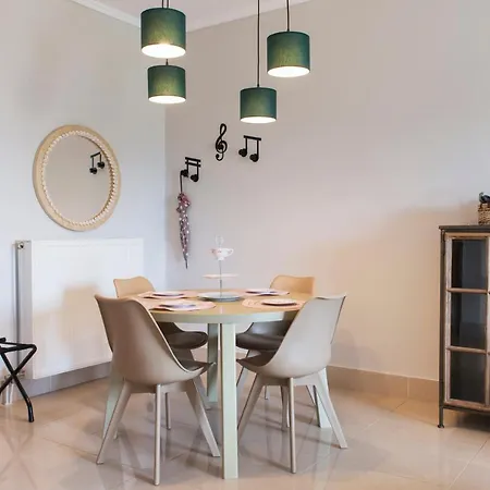 Destinesia Luxury Apt With Balcony,4min From The Sea Appartamento *